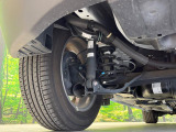 お車を安心してお乗りいただく為には、足回りの定期点検が欠かせません。サービスサポート(有償保証)では無料点検もご提供しており、安心のカーライフをお過ごしいただけるサポート体制が整っています。