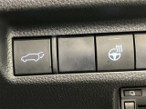 後ろが狭くてもサッと積める。途中で止められる安心のバックドア。後ろの駐車スペースが狭い時に重宝しますよ♪