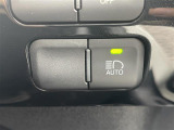 【 オートマチックハイビーム 】先行車や対向車のライトを認識し、ハイビームとロービームを自動で切り替える機能です。