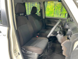 運転席シート廻りは使用感も少なく、良好な状態となっています。丁寧に使われていたことがよくわかりますね。