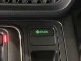 ★ECONスイッチ★ エコドライブを加速しよう!スイッチをONにすると、運転の仕方によるロスを抑え込み燃費をよくするようクルマが頑張ります(*^ー^*)燃費向上にチャレンジ♪