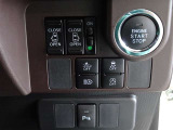 スマートアシストを搭載したサポカーS車です。
