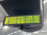 【デジタルインナーミラー】後席の大きな荷物や同乗者で後方が確認しづらい時でも安心!カメラが撮影した車両後方の映像をルームミラー内に表示。クリアな視界で状況の確認が可能です!