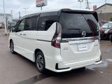 新潟市方面よりお車でお越しの際は、新新バイパス新発田インターから国道7号線、村上方面約2km左手側です。緑とピンクのガスタンクが目印です。_