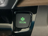 ★ECONスイッチ★ エコドライブを加速しよう!スイッチをONにすると、運転の仕方によるロスを抑え込み燃費をよくするようクルマが頑張ります(*^ー^*)燃費向上にチャレンジ♪