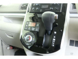 【オートエアコン】温度だけ設定すれば後は車におまかせ♪