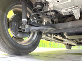 お車を安心してお乗りいただく為には、足回りの定期点検が欠かせません。サービスサポート(有償保証)では無料点検もご提供しており、安心のカーライフをお過ごしいただけるサポート体制が整っています。