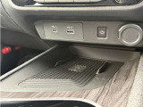 置くだけで充電出来ます☆