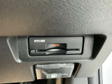 ビルトインETCがあればストレスなく料金場を通過できます。またカードが入れっぱなしになっていてもカードが直接見えないので安心です。あと小銭がたくさん増えることなく、キャッシュレスでらくらく!