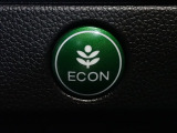 エンジン、エアコンなどを制御し低燃費な『ECONモード』に、また走りを楽しみたいとき、空調など快適性を重視したいときにはスイッチOFFで通常モードに切り替えができます!