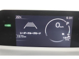 気になる燃費など様々な情報を表示してくれるインフォメーションディスプレイ付きのODOメーター。