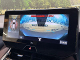 【パノラミックビューモニター】専用のカメラにより、上から見下ろしたような視点で360度クルマの周囲を確認することができます☆死角部分も確認しやすく、狭い場所での切り返しや駐車もスムーズに行えます。