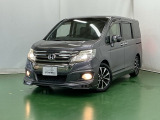 多人数で楽しくお出かけできる3列シートのミニバンです フルエアロ仕様