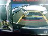 パノラミックビューモニター&バックモニター♪車両の前後左右に搭載した4つのカメラの映像を合成し、車を真上から見ているような映像を表示♪