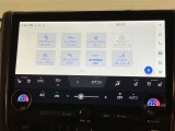 いまや必須装備「ナビゲーション」搭載!知らない場所にスイスイッとドライブ。もう、これなしではハンドルを握れませんね!でも運転中の操作は危険ですのでご注意ですね☆
