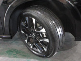 225/55R18インチ純正アルミホイール。
