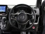 【運転席まわり】Honda独自の設計思想に基づき、自然に手を伸ばした先に操作したいものがあるようレイアウトを追求 !