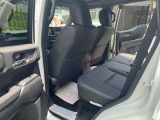 新車も屋内展示場にて保管しております!中古車は常時20台ほどございます。