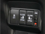 ◆両側電動スライドドア◆狭い駐車場でも乗り降りが楽々♪お子様が隣の車にドアを当ててしまう心配もございません!小さなお子様連れの方もこれで安心。