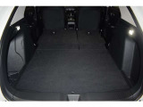 リアシートを倒せば広々荷室の出来上がり。アレンジ次第でさまざまな荷物が積み込めます。