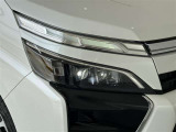LEDヘッドライトです。デザイン性がよくとても明るいので、夜間の走行や悪天候でも安心です。しかも長寿命!