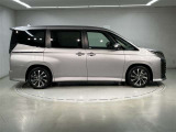 「こんな車屋さんがあるんだ!」、「おもしろい!」と感じていただけましたら、私どもも大変うれしく思います。ご来店のご感想、お待ちしております。