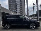 高い運転席と見切りのいいフォルムは四隅の見切りがよく、見た目より運転がしやすいです