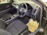 シートはフィット性も良く、楽な運転姿勢を保てます。
