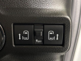 【両側パワースライドドア】スマートキーや運転席のスイッチで後席両側スライドドアの開閉が可能♪電動だから力を入れてドアを開ける必要が無く、小さなお子様でも簡単に開け閉めでき快適です♪