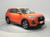 【都会的なSUV】運転がしやすく狭い路地やスーパーの駐車場などでも取り回しがラクに行えます。高い視点で前方の見通しも良く毎日の運転にゆとりをもたらします。