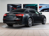 Quattroporte 350馬力(カタログ値)純正OP総額:2,331,000円 スポーツデザインパッケージ・サンルーフ・シートベンチレーション・レッドブレーキキャリパー