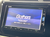 【純正ナビ】人気の純正ナビを装備しております。ナビの使いやすさはもちろん、オーディオ機能も充実!キャンプや旅行はもちろん、通勤や買い物など普段のドライブも楽しくなるはず♪