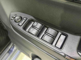 電動格納ミラー、パワーウインドウ