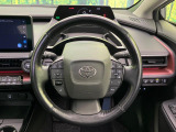 【純正革巻きステアリング】上質な革を使用することで、手にしっかり馴染みとても運転しやすいハンドルです♪