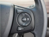 ◆アダプティブクルーズコントロール◆予め設定した車速内でクルマが自動的に加減速。前走車との適切な車間距離を維持しながら追従走行します。【LKAS】車線維持支援システムでステアリング操作を支援。