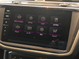[DiscoverPro]ナビゲーション機能をはじめ、車両各種設定/アシストシステム設定、Bluetooth、App-Connectなどの機能を持ち合わせています。