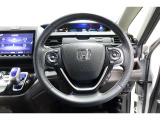 視認性の良いメーターで、運転中も情報がひと目で確認できて安心。見やすさにこだわったデザインで、毎日のドライブがもっと快適に