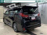 「中古車ハイブリッド保証」付き。ハイブリッド機構を無償で保証します。保証期間は、初度登録年月から10年目まで、またはロングラン保証が終わってから3年間。ただし累計走行距離が20万km以内です。