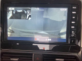 前方の映像だけでなく、車内から後方の映像もばっちり記録します