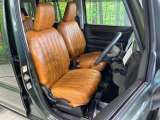 運転席シート廻りは使用感も少なく、良好な状態となっています。丁寧に使われていたことがよくわかりますね。