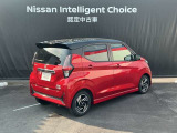 納車前に入念な点検整備をさせていただきます。もちろん全車走行距離無制限のワイド保証付きですので安心してお乗りいただけます。