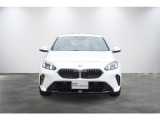 BMWのまさに「顔」ともいえる「キドニー・グリル」は、他の追随を許さない存在感を誇り、「キドニー・グリル」を見かけただけでBMWの風格を感じさせます!!