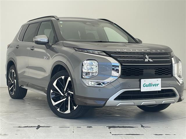 アウトランダー PHEV 2.4 P 4WD 本革シート