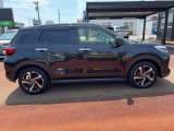 ご成約のおクルマ全て、エンジンオイルを交換してご納車させていただきます!また、点検時に消耗品の状態確認も行い必要に応じて新品交換させていただきます!