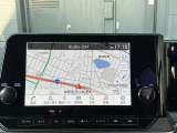 ナビゲーションを利用することで、目的地までのルートを案内し、最新の道路状況を反映して最適なルートを提案してくれます。また、渋滞を回避するルートを提案してくれるので、安全に目的地に到着することができます