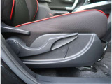 【シートアジャスター】上下調整できるシートアジャスター!運転手にあったドライバーズポジションができますね。