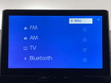 ブルートゥースに接続することにより、スマホに入ったお気に入りの音楽を車内で楽しむことができます♪あると本当に便利な機能になっています!