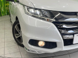 【LEDヘッドライト】悪天候や夜間走行時も良好な視界を確保し安心して運転できる高輝度LEDヘッドライトを装備!点灯速度が早く、消費電力も抑えられています。