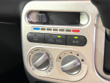 寒い冬も暑い夏も全席に快適な空調を届けてくれる、ダイヤル式エアコンを装備♪