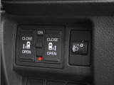 ◆両側電動スライドドア◆狭い駐車場でも乗り降りが楽々♪お子様が隣の車にドアを当ててしまう心配もございません!小さなお子様連れの方もこれで安心。